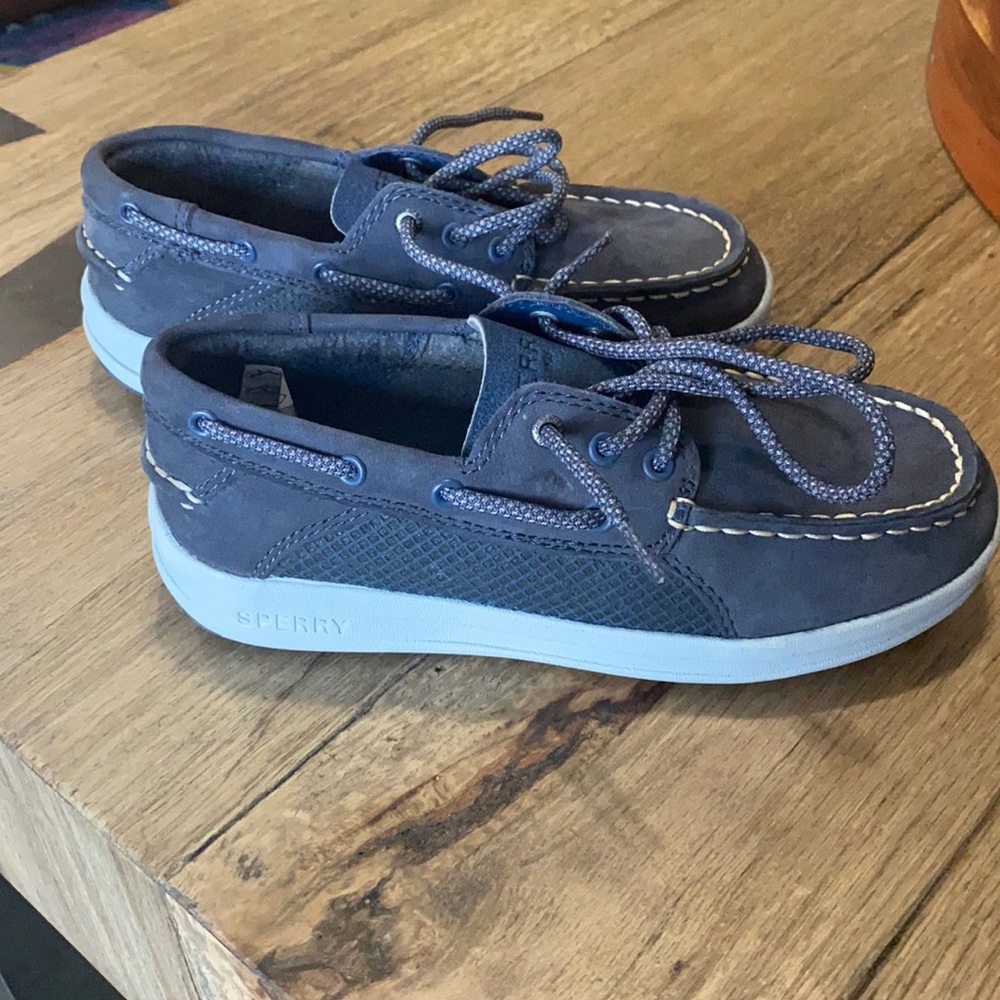 Navy blue sperry